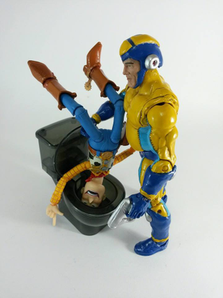 Illustration for article titled The Worst Mega Man Box Art Makes for the Best Action Figure
